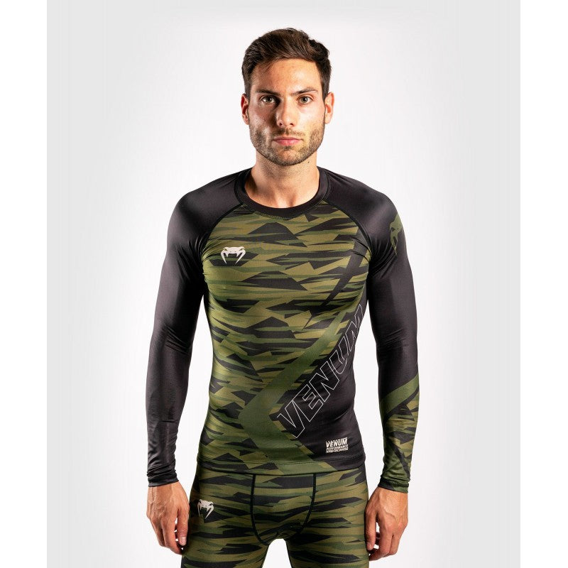 Contender 5.0 Rashguard Longsleeves-Khaki Camo